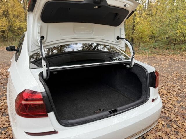 Белый Фольксваген Пассат, объемом двигателя 2 л и пробегом 167 тыс. км за 12900 $, фото 17 на Automoto.ua