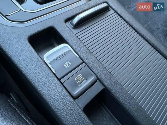 Білий Фольксваген Пассат, об'ємом двигуна 1.8 л та пробігом 170 тис. км за 17500 $, фото 23 на Automoto.ua