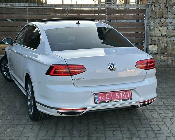 Білий Фольксваген Пассат, об'ємом двигуна 1.97 л та пробігом 208 тис. км за 22550 $, фото 59 на Automoto.ua