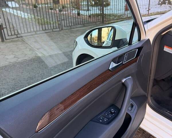 Білий Фольксваген Пассат, об'ємом двигуна 1.97 л та пробігом 99 тис. км за 22800 $, фото 30 на Automoto.ua