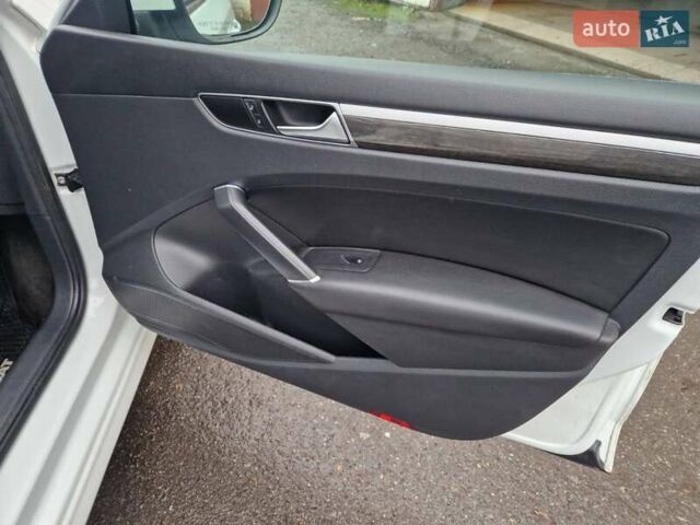 Белый Фольксваген Пассат, объемом двигателя 1.98 л и пробегом 167 тыс. км за 11650 $, фото 12 на Automoto.ua