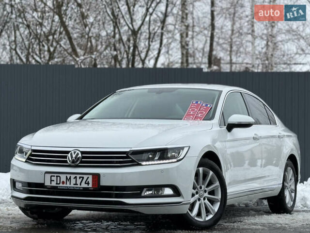 Белый Фольксваген Пассат, объемом двигателя 2 л и пробегом 198 тыс. км за 18950 $, фото 1 на Automoto.ua