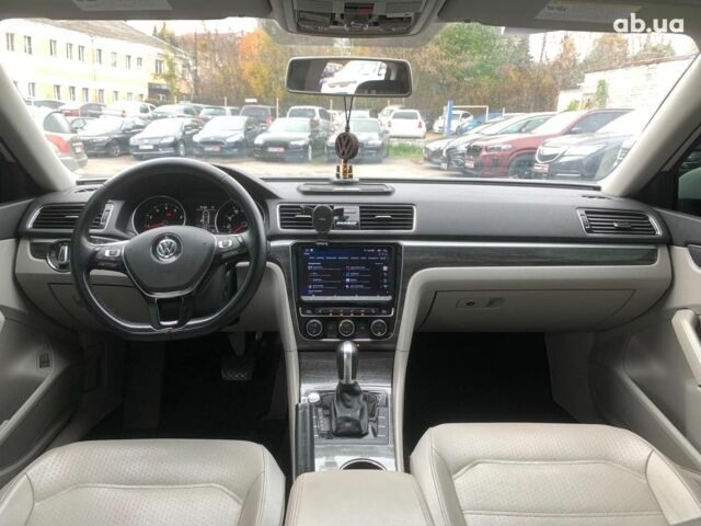 Білий Фольксваген Пассат, об'ємом двигуна 2 л та пробігом 152 тис. км за 16490 $, фото 32 на Automoto.ua