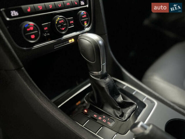 Білий Фольксваген Пассат, об'ємом двигуна 1.98 л та пробігом 143 тис. км за 13800 $, фото 35 на Automoto.ua