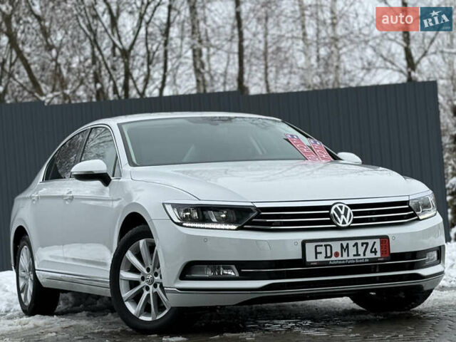 Белый Фольксваген Пассат, объемом двигателя 2 л и пробегом 198 тыс. км за 18950 $, фото 27 на Automoto.ua
