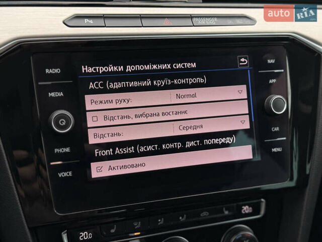 Белый Фольксваген Пассат, объемом двигателя 2 л и пробегом 198 тыс. км за 18950 $, фото 100 на Automoto.ua