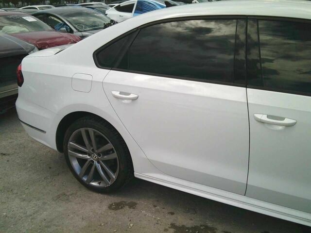 Белый Фольксваген Пассат, объемом двигателя 2 л и пробегом 222 тыс. км за 13900 $, фото 21 на Automoto.ua