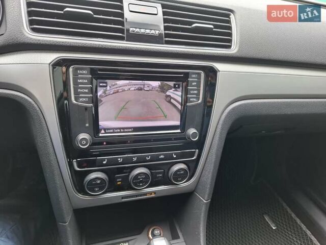 Белый Фольксваген Пассат, объемом двигателя 1.98 л и пробегом 134 тыс. км за 15500 $, фото 4 на Automoto.ua