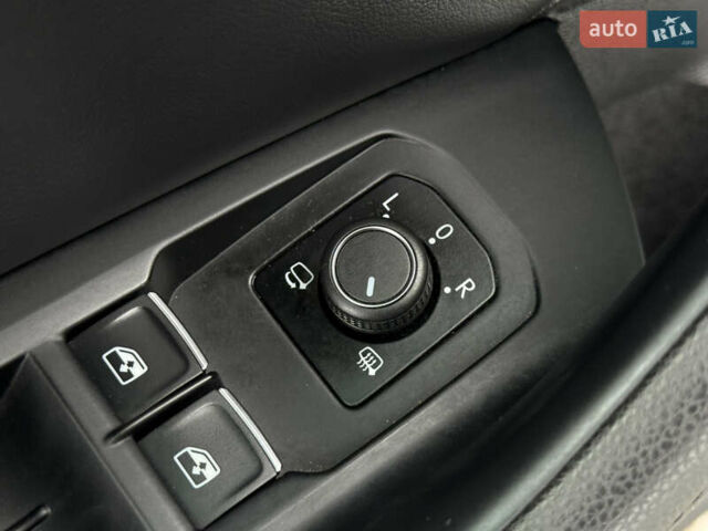 Белый Фольксваген Пассат, объемом двигателя 2 л и пробегом 198 тыс. км за 18950 $, фото 65 на Automoto.ua