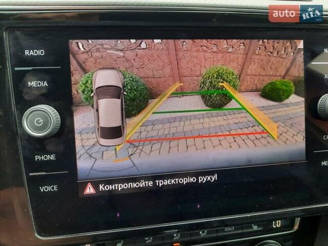 Белый Фольксваген Пассат, объемом двигателя 2 л и пробегом 199 тыс. км за 22990 $, фото 35 на Automoto.ua