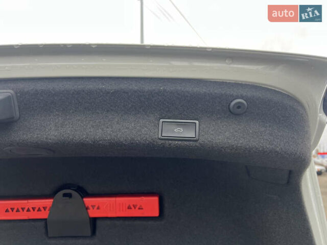 Белый Фольксваген Пассат, объемом двигателя 2 л и пробегом 120 тыс. км за 22000 $, фото 23 на Automoto.ua