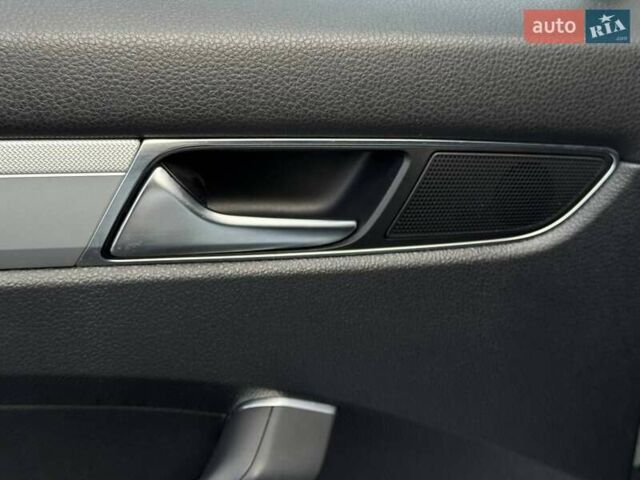 Белый Фольксваген Пассат, объемом двигателя 2 л и пробегом 90 тыс. км за 12800 $, фото 49 на Automoto.ua