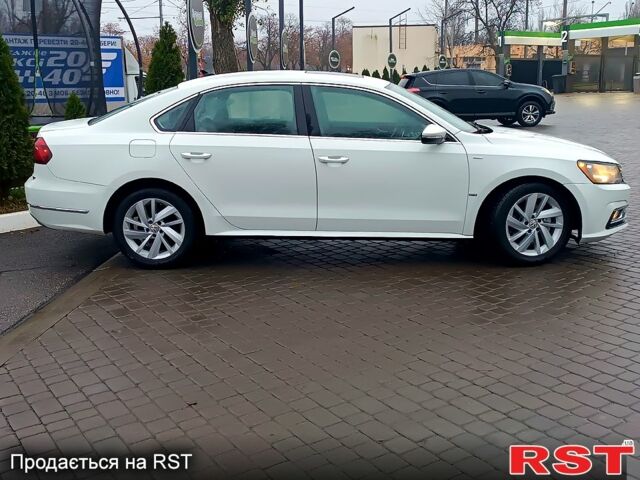 Белый Фольксваген Пассат, объемом двигателя 2 л и пробегом 167 тыс. км за 11770 $, фото 8 на Automoto.ua