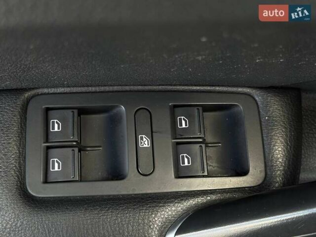 Белый Фольксваген Пассат, объемом двигателя 2 л и пробегом 90 тыс. км за 12800 $, фото 29 на Automoto.ua