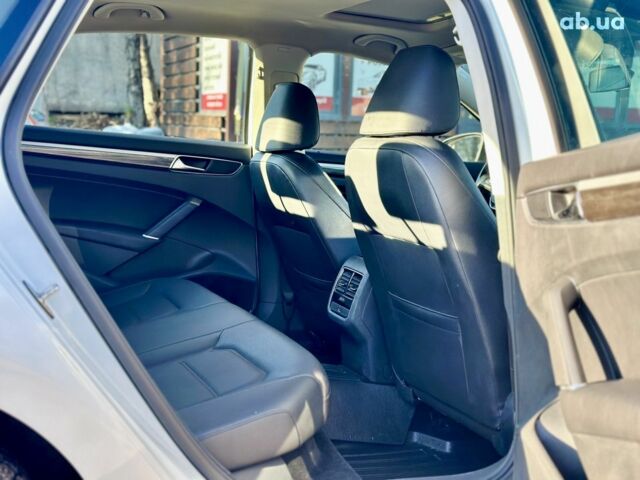 Белый Фольксваген Пассат, объемом двигателя 2 л и пробегом 176 тыс. км за 12500 $, фото 16 на Automoto.ua