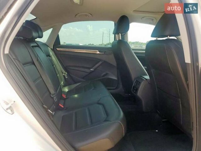 Белый Фольксваген Пассат, объемом двигателя 2 л и пробегом 32 тыс. км за 2900 $, фото 9 на Automoto.ua