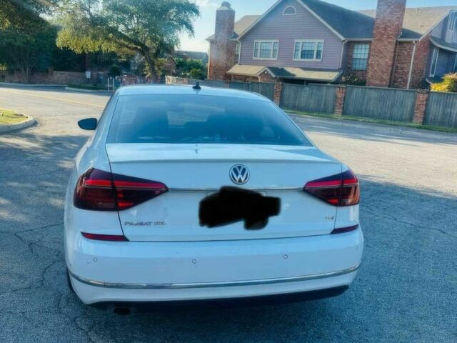 Білий Фольксваген Пассат, об'ємом двигуна 2 л та пробігом 44 тис. км за 10400 $, фото 5 на Automoto.ua