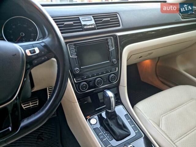 Белый Фольксваген Пассат, объемом двигателя 2 л и пробегом 148 тыс. км за 16700 $, фото 15 на Automoto.ua