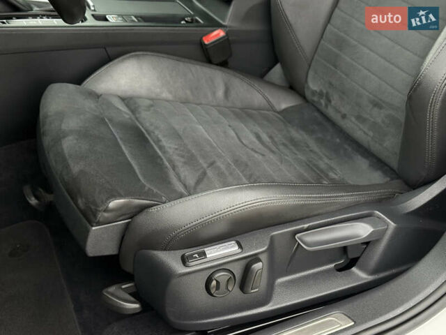 Белый Фольксваген Пассат, объемом двигателя 2 л и пробегом 198 тыс. км за 18950 $, фото 61 на Automoto.ua