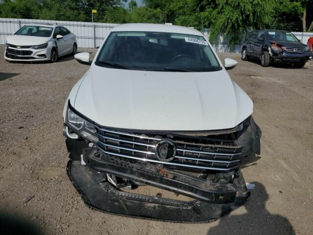 Белый Фольксваген Пассат, объемом двигателя 2 л и пробегом 175 тыс. км за 7200 $, фото 1 на Automoto.ua