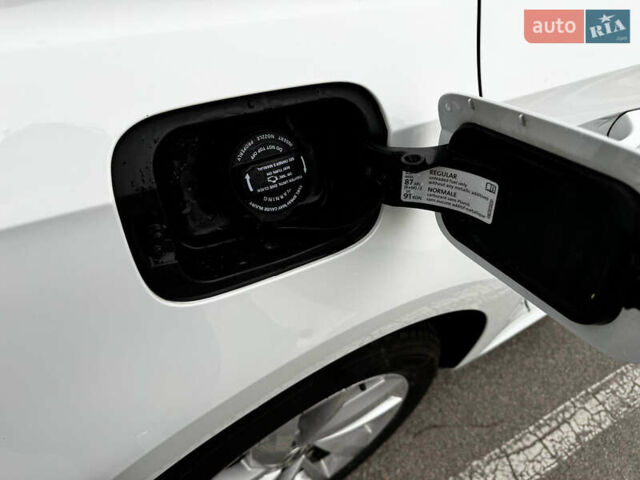 Білий Фольксваген Пассат, об'ємом двигуна 1.98 л та пробігом 134 тис. км за 14500 $, фото 6 на Automoto.ua