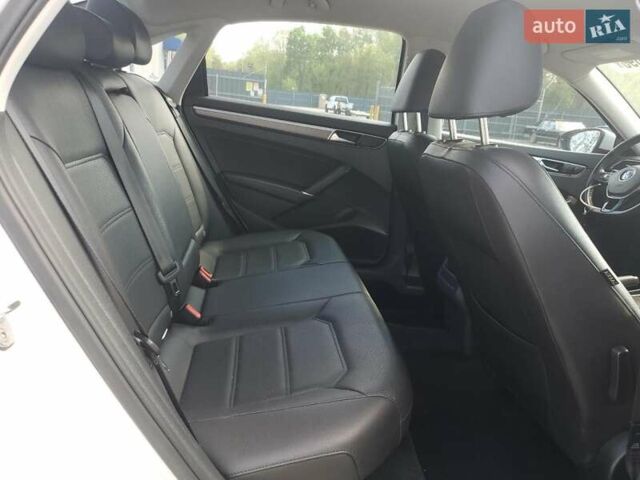 Белый Фольксваген Пассат, объемом двигателя 0 л и пробегом 73 тыс. км за 2500 $, фото 9 на Automoto.ua