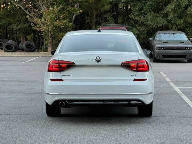 Білий Фольксваген Пассат, об'ємом двигуна 2 л та пробігом 32 тис. км за 8500 $, фото 3 на Automoto.ua