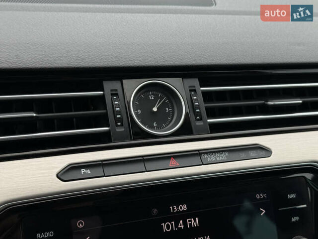 Белый Фольксваген Пассат, объемом двигателя 2 л и пробегом 198 тыс. км за 18950 $, фото 92 на Automoto.ua