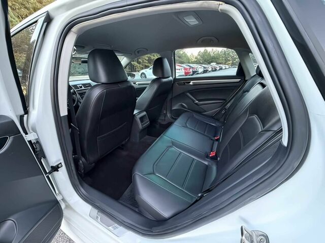 Білий Фольксваген Пассат, об'ємом двигуна 2 л та пробігом 46 тис. км за 11300 $, фото 10 на Automoto.ua