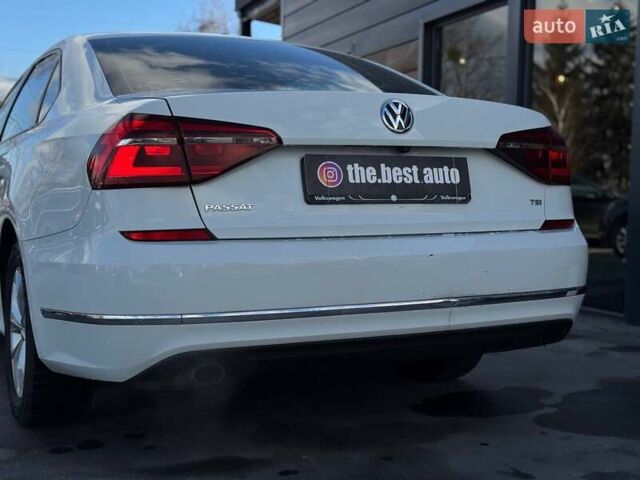 Белый Фольксваген Пассат, объемом двигателя 2 л и пробегом 90 тыс. км за 12800 $, фото 17 на Automoto.ua