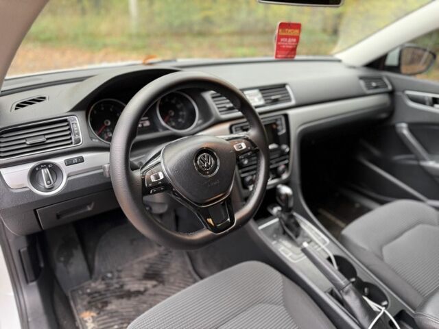 Белый Фольксваген Пассат, объемом двигателя 2 л и пробегом 167 тыс. км за 12900 $, фото 16 на Automoto.ua