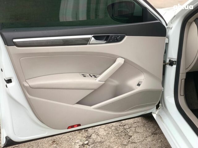 Білий Фольксваген Пассат, об'ємом двигуна 2 л та пробігом 152 тис. км за 16490 $, фото 20 на Automoto.ua