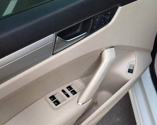 Білий Фольксваген Пассат, об'ємом двигуна 2 л та пробігом 91 тис. км за 16900 $, фото 9 на Automoto.ua