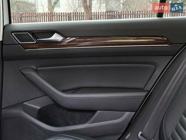 Белый Фольксваген Пассат, объемом двигателя 1.97 л и пробегом 98 тыс. км за 21500 $, фото 54 на Automoto.ua