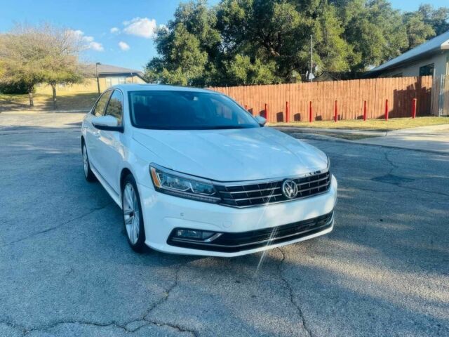 Білий Фольксваген Пассат, об'ємом двигуна 2 л та пробігом 44 тис. км за 10400 $, фото 2 на Automoto.ua