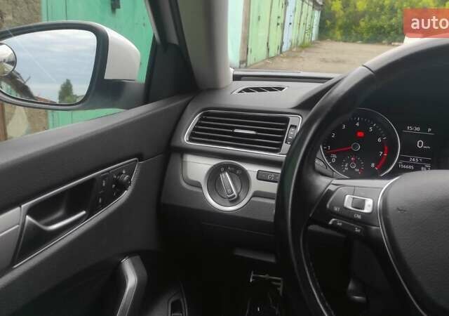 Белый Фольксваген Пассат, объемом двигателя 2 л и пробегом 157 тыс. км за 12200 $, фото 22 на Automoto.ua