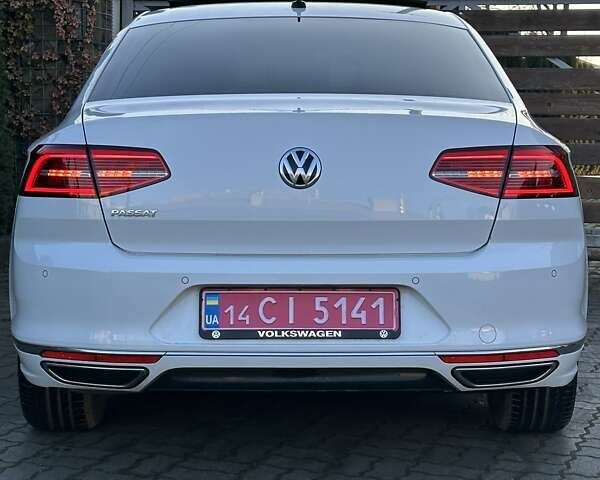 Білий Фольксваген Пассат, об'ємом двигуна 1.97 л та пробігом 208 тис. км за 22550 $, фото 67 на Automoto.ua