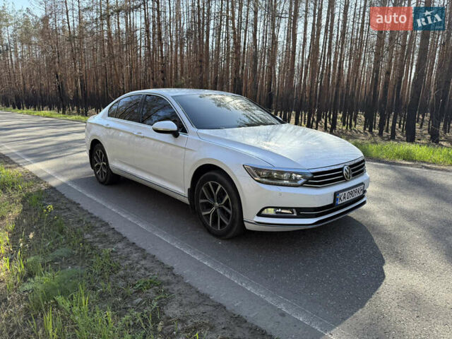 Білий Фольксваген Пассат, об'ємом двигуна 1.97 л та пробігом 100 тис. км за 23000 $, фото 4 на Automoto.ua