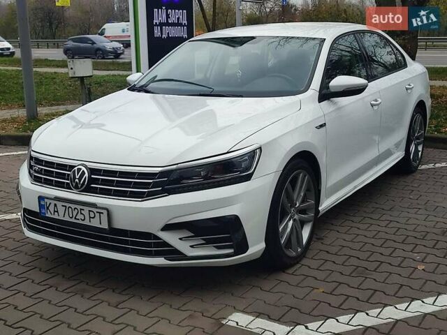 Білий Фольксваген Пассат, об'ємом двигуна 2 л та пробігом 195 тис. км за 14200 $, фото 5 на Automoto.ua