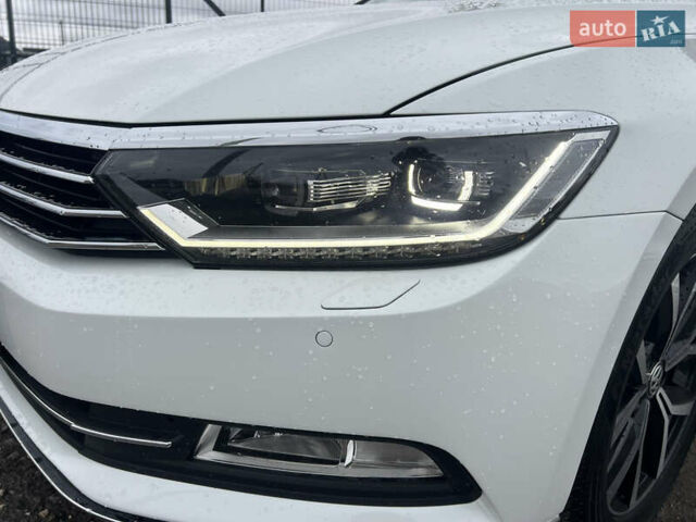 Белый Фольксваген Пассат, объемом двигателя 2 л и пробегом 120 тыс. км за 22000 $, фото 10 на Automoto.ua