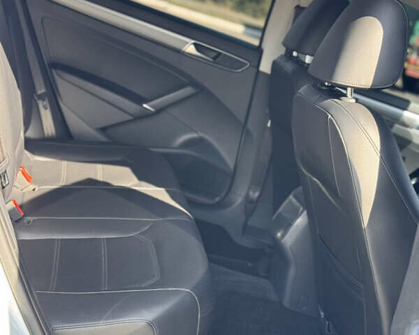 Белый Фольксваген Пассат, объемом двигателя 2 л и пробегом 117 тыс. км за 15200 $, фото 24 на Automoto.ua