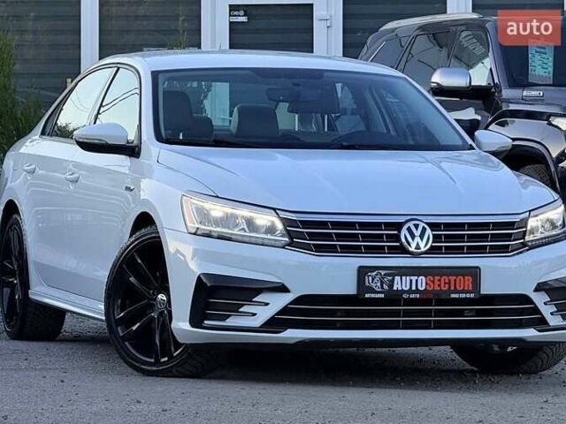 Білий Фольксваген Пассат, об'ємом двигуна 2 л та пробігом 145 тис. км за 18500 $, фото 4 на Automoto.ua