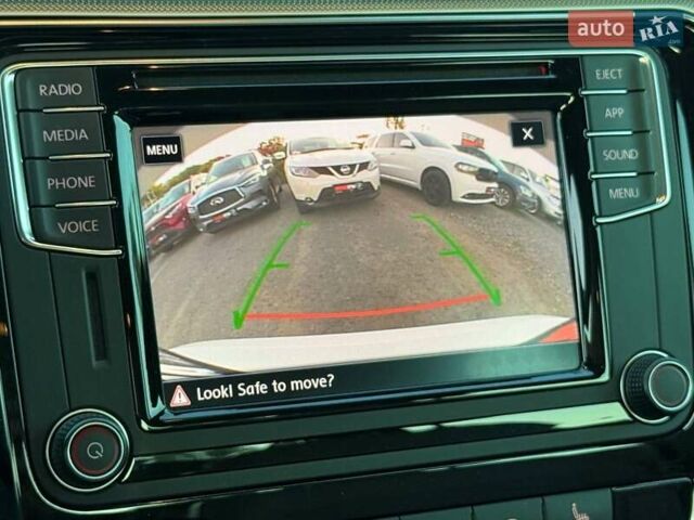 Білий Фольксваген Пассат, об'ємом двигуна 2 л та пробігом 145 тис. км за 18500 $, фото 35 на Automoto.ua