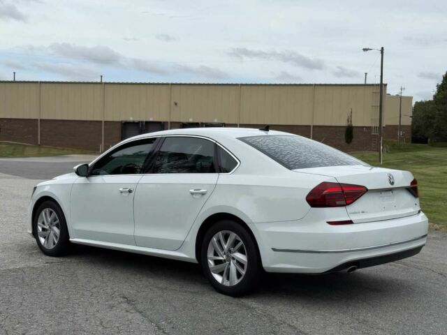 Фольксваген Пассат 2018 в Львове на Automoto.ua Белый Фольксваген Пассат, объемом двигателя 2 л и пробегом 48 тыс. км за 11300 $, фото 3 на Automoto.ua