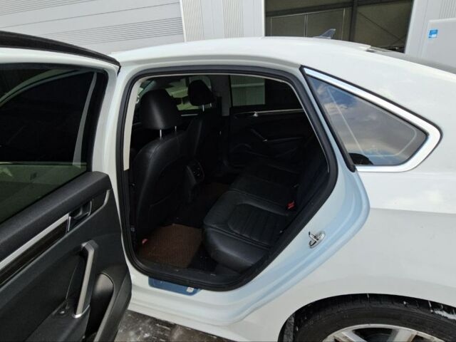 Белый Фольксваген Пассат, объемом двигателя 2 л и пробегом 110 тыс. км за 12700 $, фото 24 на Automoto.ua