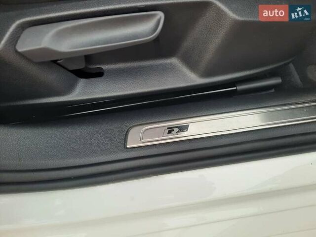 Белый Фольксваген Пассат, объемом двигателя 2 л и пробегом 199 тыс. км за 21999 $, фото 60 на Automoto.ua