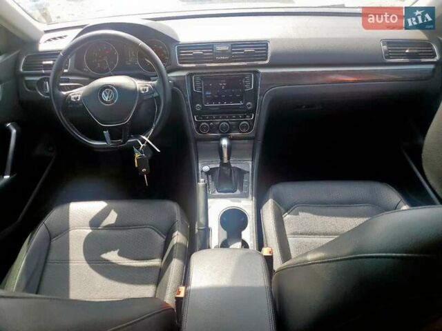 Белый Фольксваген Пассат, объемом двигателя 2 л и пробегом 32 тыс. км за 2900 $, фото 7 на Automoto.ua