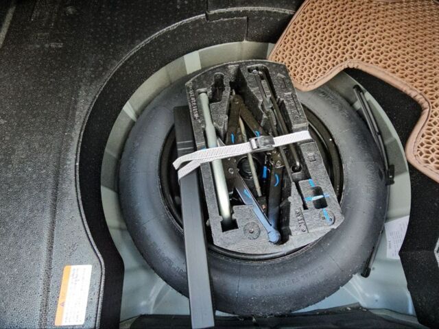 Белый Фольксваген Пассат, объемом двигателя 2 л и пробегом 110 тыс. км за 12700 $, фото 22 на Automoto.ua