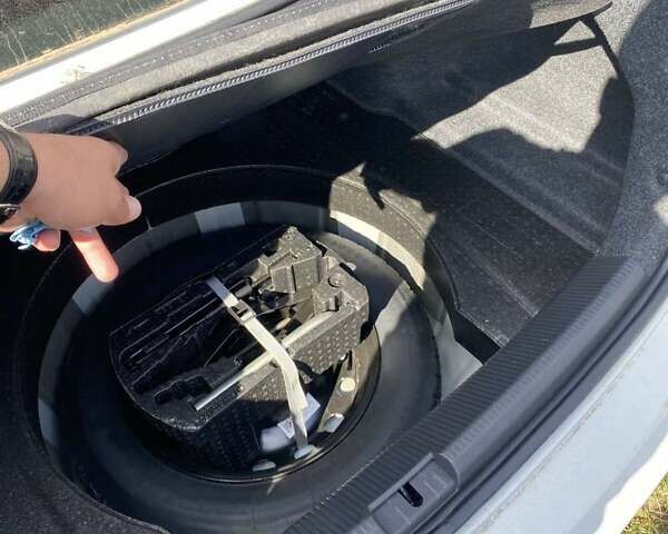 Білий Фольксваген Пассат, об'ємом двигуна 1.98 л та пробігом 78 тис. км за 16600 $, фото 28 на Automoto.ua