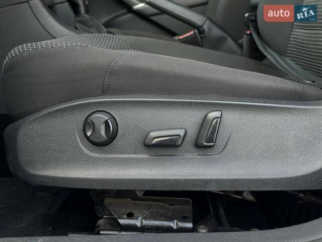 Белый Фольксваген Пассат, объемом двигателя 2 л и пробегом 90 тыс. км за 12800 $, фото 33 на Automoto.ua